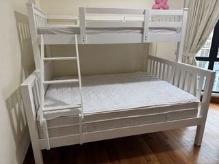 (Category: ) located in . Submitted by rebrina (Listing ID 1353896499, Image 1). Description: .