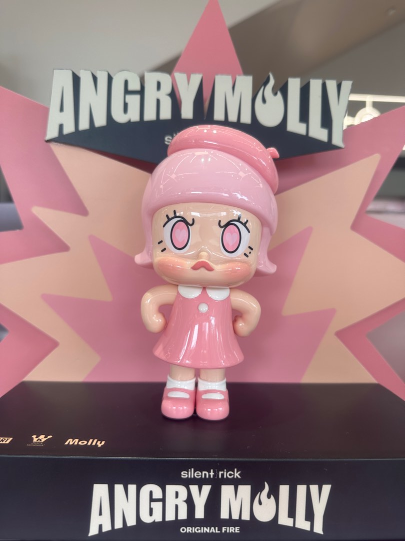 angry_molly_love_on_fire_limit