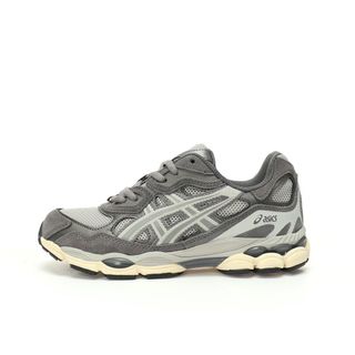 (Category: ) located in . Submitted by sneakers-shop (Listing ID 1353903005, Image 1). Description: .