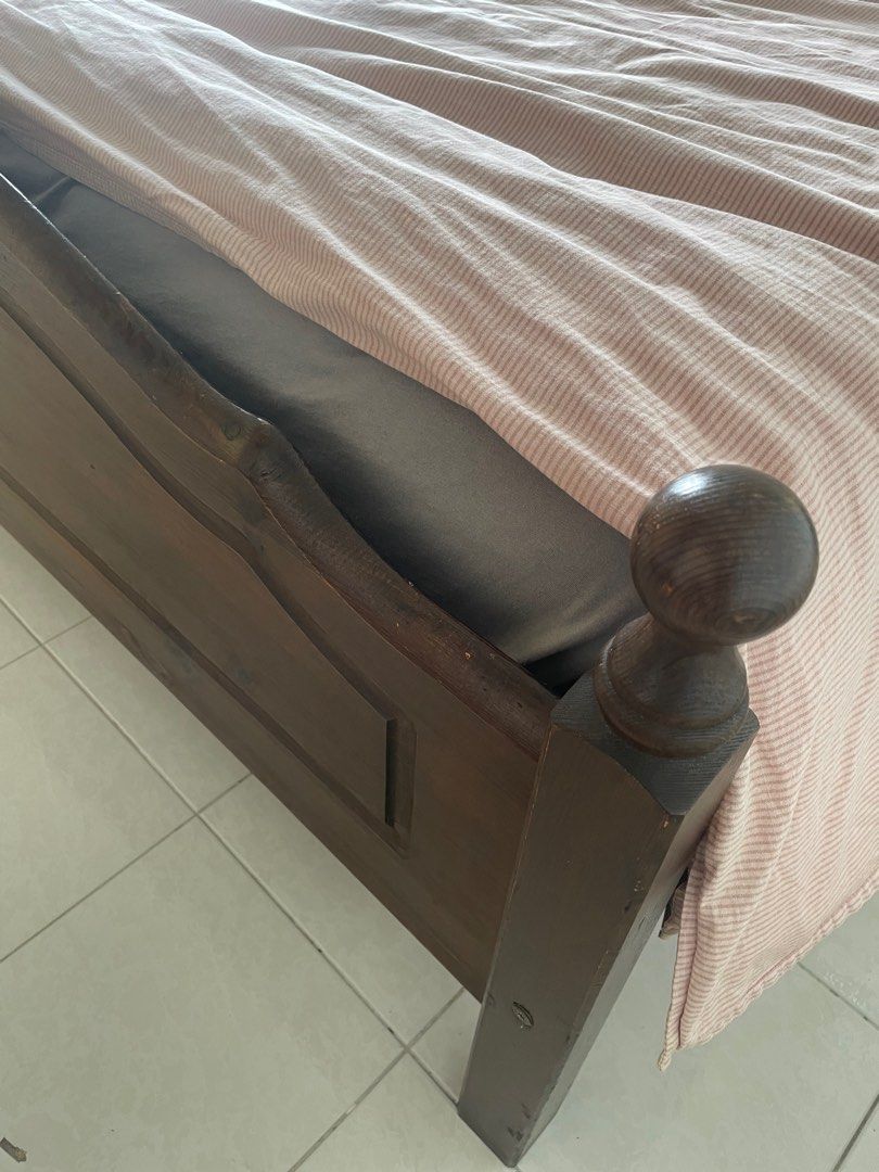 Bedframe (Category: Bed Frames & Mattresses) located in Cyberjaya. Submitted by almarisempit (Listing ID 1353800596, Image 3). Description: King size beframe for sale. Still in good condition. Selling it as we are moving out. Got 12 inches mattress to pair with the bedframe (optional). RM 700 (Bedframe only) RM 1200 (Bedframe with mattress) Need to arrange your own transport. Negotiable. Dm for more info :).