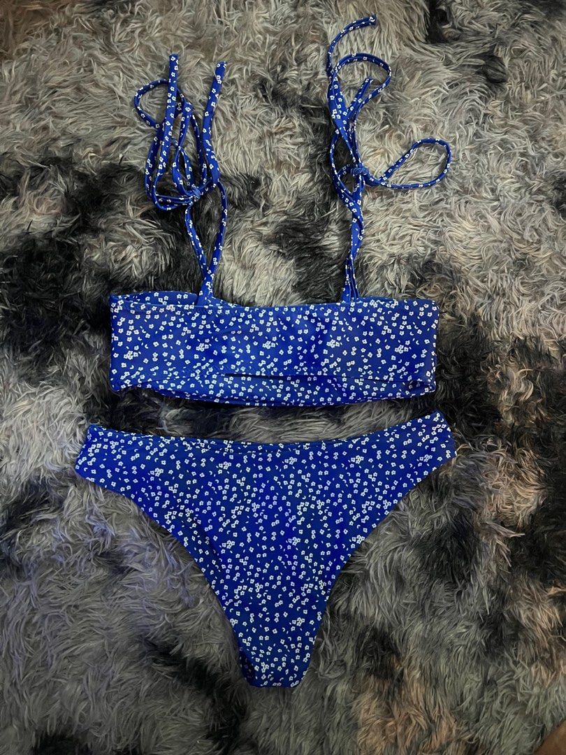 Blue floral swimsuit (Category: Bikinis & Swimsuits) located in Makati City. Submitted by Gabriella (Listing ID 1353928377, Image 2). Description: .