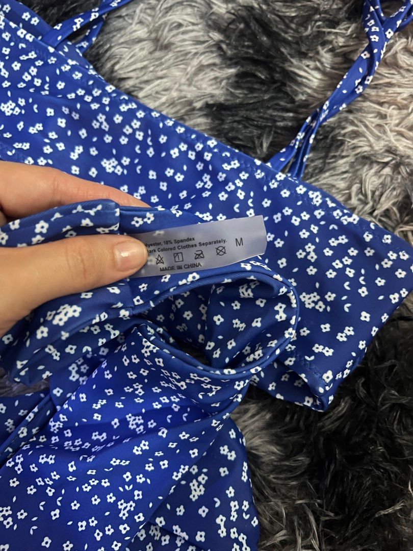 Blue floral swimsuit (Category: Bikinis & Swimsuits) located in Makati City. Submitted by Gabriella (Listing ID 1353928377, Image 3). Description: .