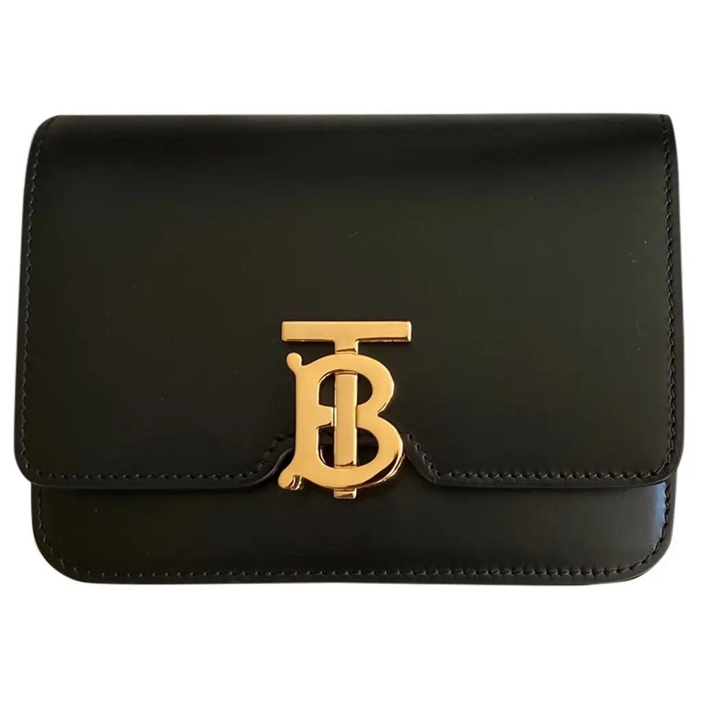 Brand new black crossbody bag (Category: Bags & Wallets) located in Melbourne. Submitted by never2o4dreamau (Listing ID 1353889502, Image 3). Description: Please check my other listing Postage +$11 Australia wide .