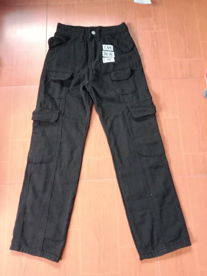 Cargo Pants (Category: Other Bottoms) located in Porac. Submitted by declutterwithargel (Listing ID 1353941127, Image 2). Description: Bought it from this store in FB which sells very high quality denim pants. Waist: 24-25.