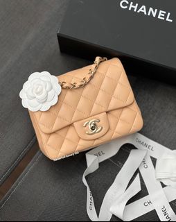 (Category: ) located in . Submitted by neverfull_luxury_sg (Listing ID 1353868625, Image 1). Description: .