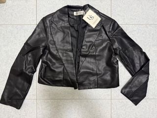 (Category: ) located in . Submitted by buybuybueh (Listing ID 1353921946, Image 1). Description: .
