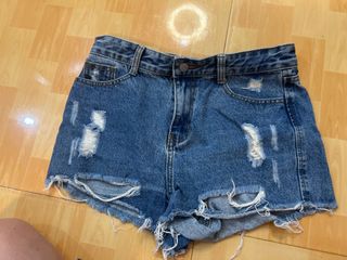 (Category: ) located in . Submitted by cat.gato (Listing ID 1353860016, Image 1). Description: .