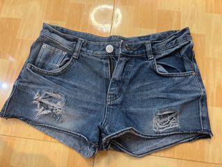(Category: ) located in . Submitted by cat.gato (Listing ID 1353860410, Image 1). Description: .