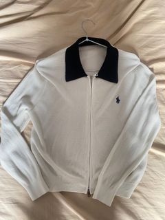 (Category: ) located in . Submitted by maesbranded (Listing ID 1353792857, Image 1). Description: .