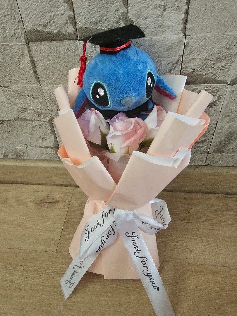 Elmo Graduation Bouquet, Hobbies & Toys, Stationery & Craft, Flowers ...