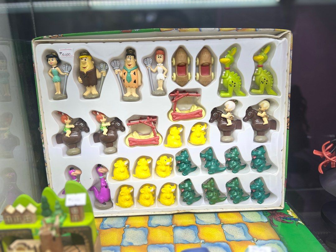 Flintstones chess board (Category: Board Games & Puzzles) located in Cainta. Submitted by ladelizia (Listing ID 1353949870, Image 1). Description: .