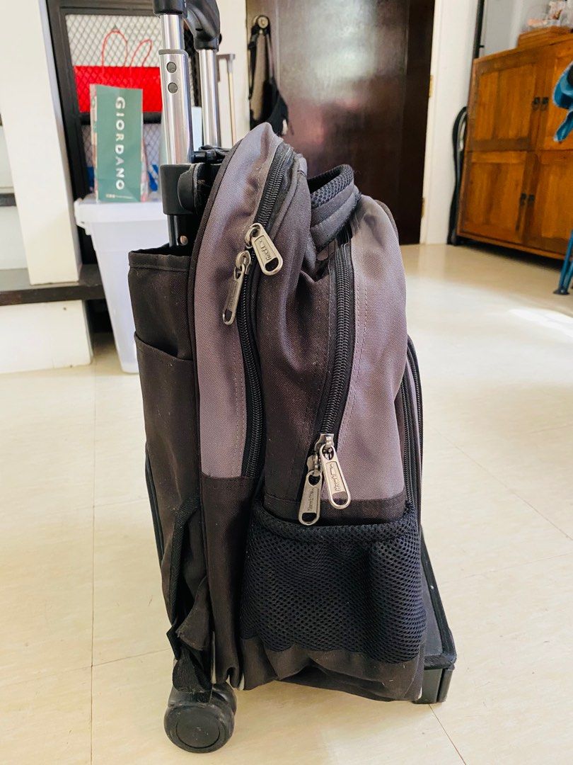 Hawk Stroller Bag (Category: Backpacks) located in Manila. Submitted by enveeb (Listing ID 1353784008, Image 3). Description: Original Hawk Bag Stroller is detachable and bag can used as backpack. With rain cover Used for less than a year only Bought for 3k+ at SM Department store.