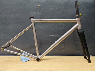 (Category: ) located in . Submitted by revbikecollective (Listing ID 1353867097, Image 1). Description: .