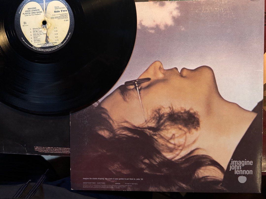 John Lennon, Imagine (Category: Vinyls) located in Quezon City. Submitted by maglex (Listing ID 1353885810, Image 2). Description: Original pressing by UMG. Made in Germany. 180 gm vinyl.