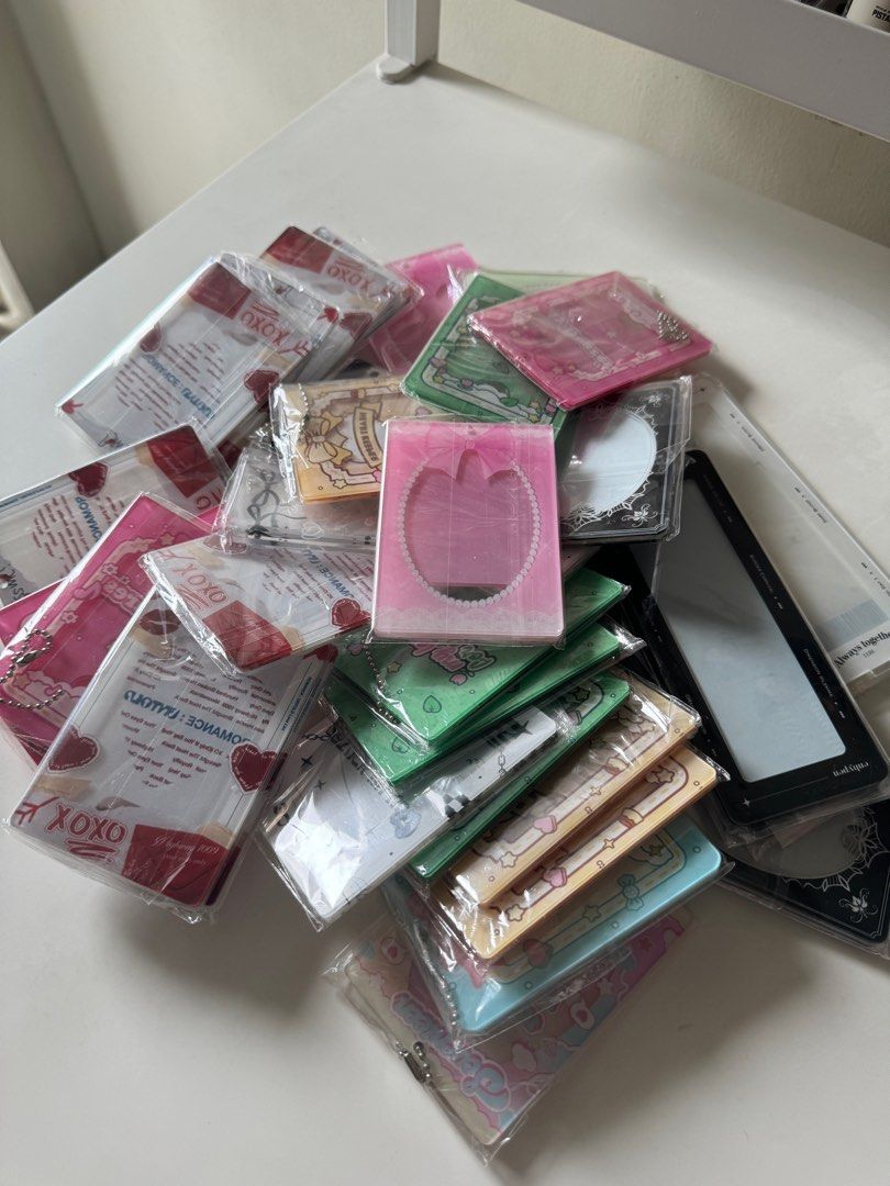 KPOP ACRYLIC HOLDERS (Category: K-Wave Merchandise) located in Urdaneta. Submitted by jaecore (Listing ID 1353857117, Image 1). Description: .