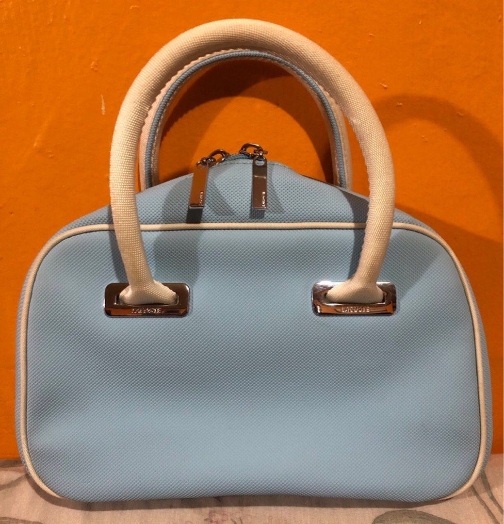 Lacoste Classic II 17 Handbag Sky Blue (Category: Shoulder Bags) located in Mandaluyong City. Submitted by irenealejandro (Listing ID 1353908332, Image 2). Description: Pre-loved Lacoste.