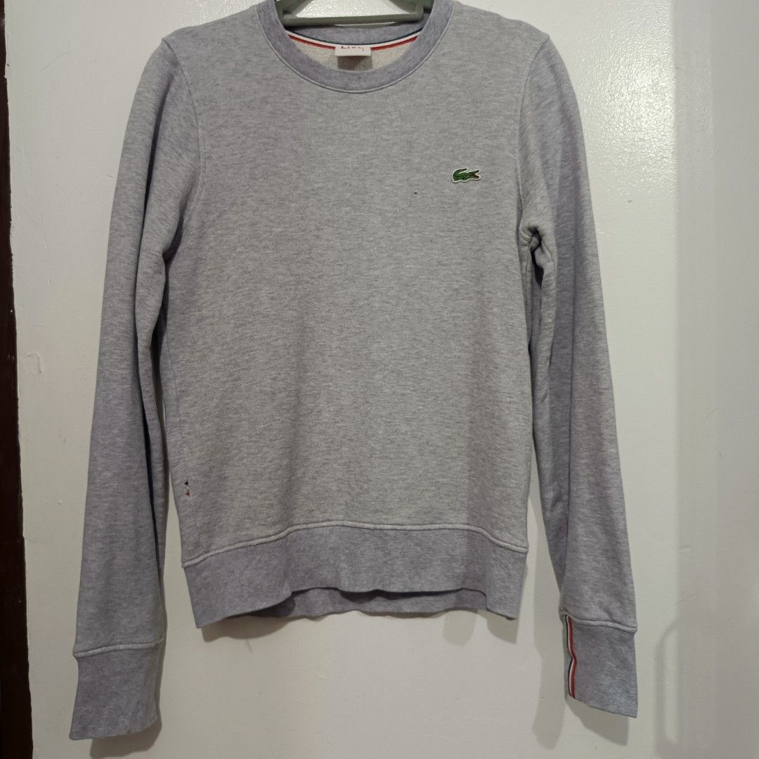 Lacoste Live Pullover (Category: Coats, Jackets and Outerwear) located in Naga. Submitted by kleyy (Listing ID 1353806043, Image 1). Description: Length: 24.5 Width: 18.5 issue may pinhole sayang pero prestine condition pa +sf.