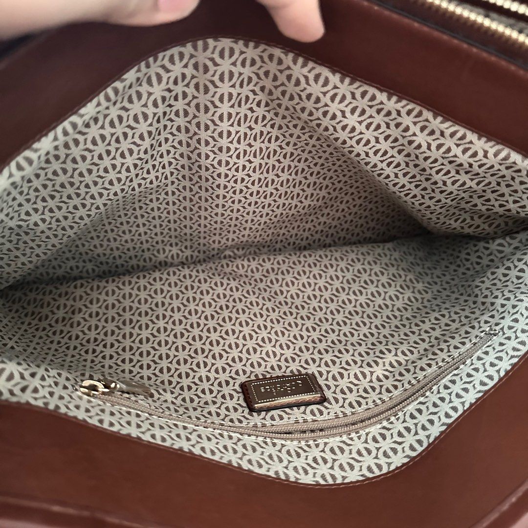 LQ (louis quatorze) Tote Bag (Category: Luxury Bags & Wallets) located in Rizal. Submitted by bellacollezione.ph (Listing ID 1353840812, Image 3). Description: Canvas /leather shouder bag In very good condition .