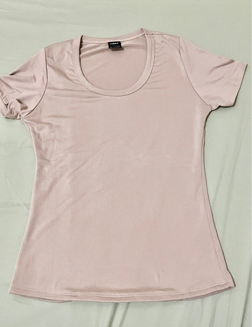 MERA TOP IN EMILEE (Category: Shirts) located in Marikina City. Submitted by 451mail (Listing ID 1353917337, Image 2). Description: RFS: dont like the colour Can fit: Bust: 33-35 Waist: 26-27 Material is SUPER stretchy so it can fit larger frames Cotton - Comfortable and breathable, soft and delicate to the touch Color: White, Black Style: Casual Pattern Type: Plain Neckline: Round Neck Sleeve Length: Short Sleeve Sleeve Type: Regular Sleeve Leng