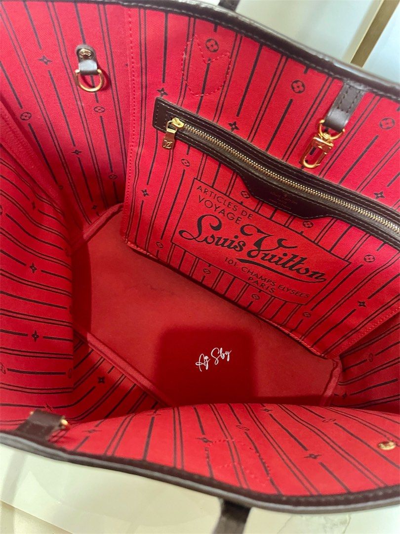 Louis Vuitton Neverfull in Damier Ebene MM (Category: Luxury Bags & Wallets) located in Cagayan de Oro. Submitted by theclassictrunk (Listing ID 1353882663, Image 3). Description: Guaranteed original No flaws, only signs of usage. .