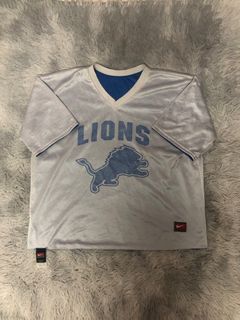 (Category: ) located in . Submitted by yourwardrobepreloved (Listing ID 1353895705, Image 1). Description: .