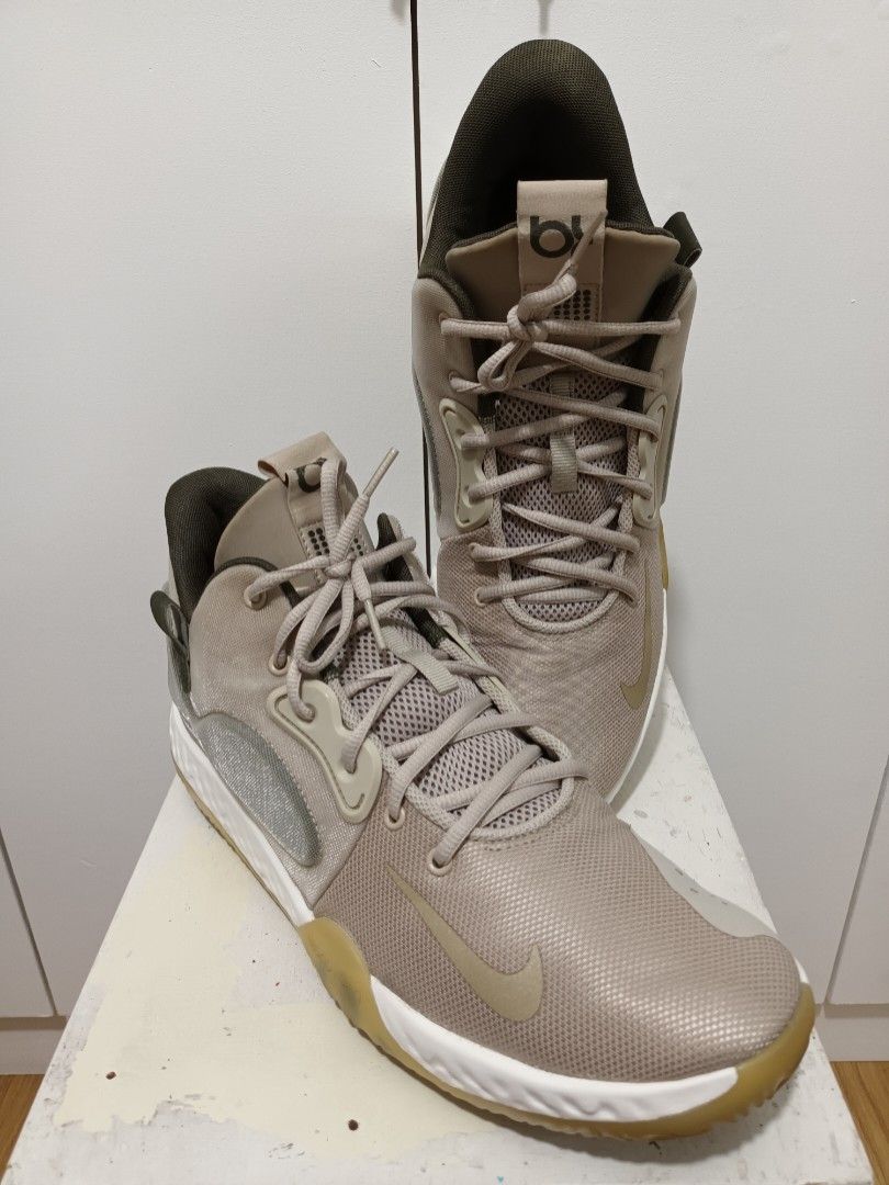 Nike KD Trey 5 (Category: Sneakers) located in Pasig City. Submitted by 0ctopugita (Listing ID 1352612605, Image 2). Description: No issues Good as new Used with care 1.8k asking price.