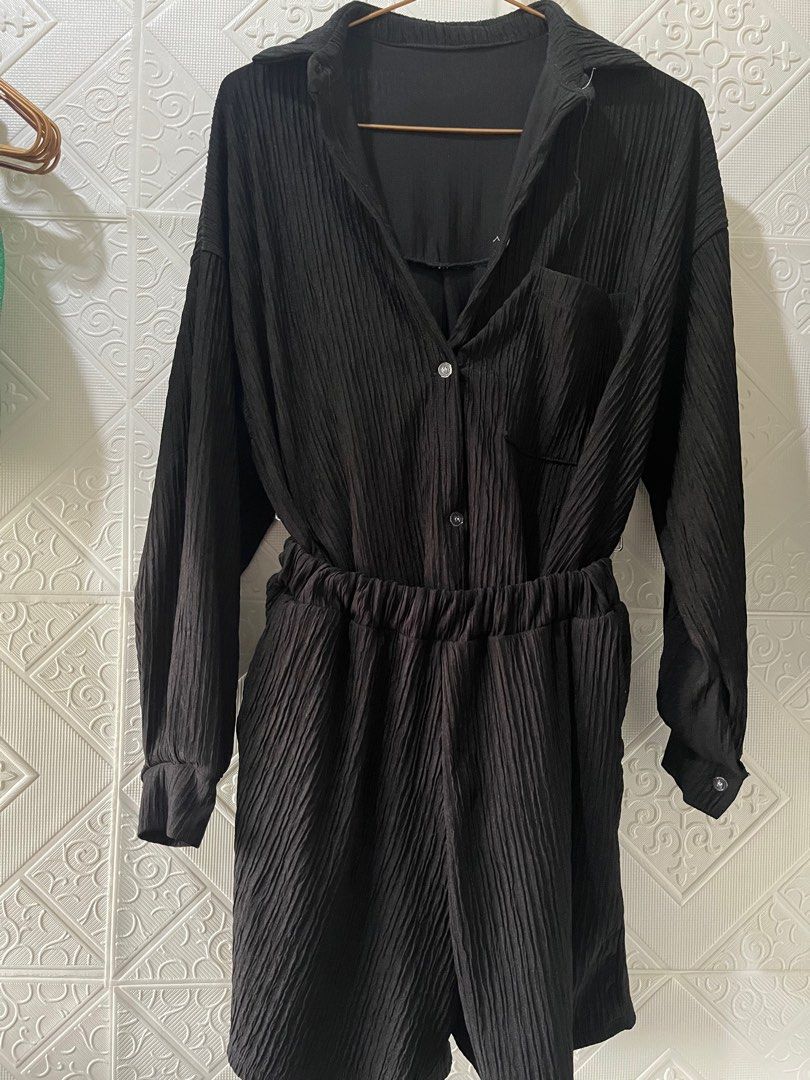 Plus Size Black Coordinates (Category: Sets or Coordinates) located in Paranaque City. Submitted by i_purple_you (Listing ID 1353846471, Image 2). Description: Used once. Can fit from L-2XL.