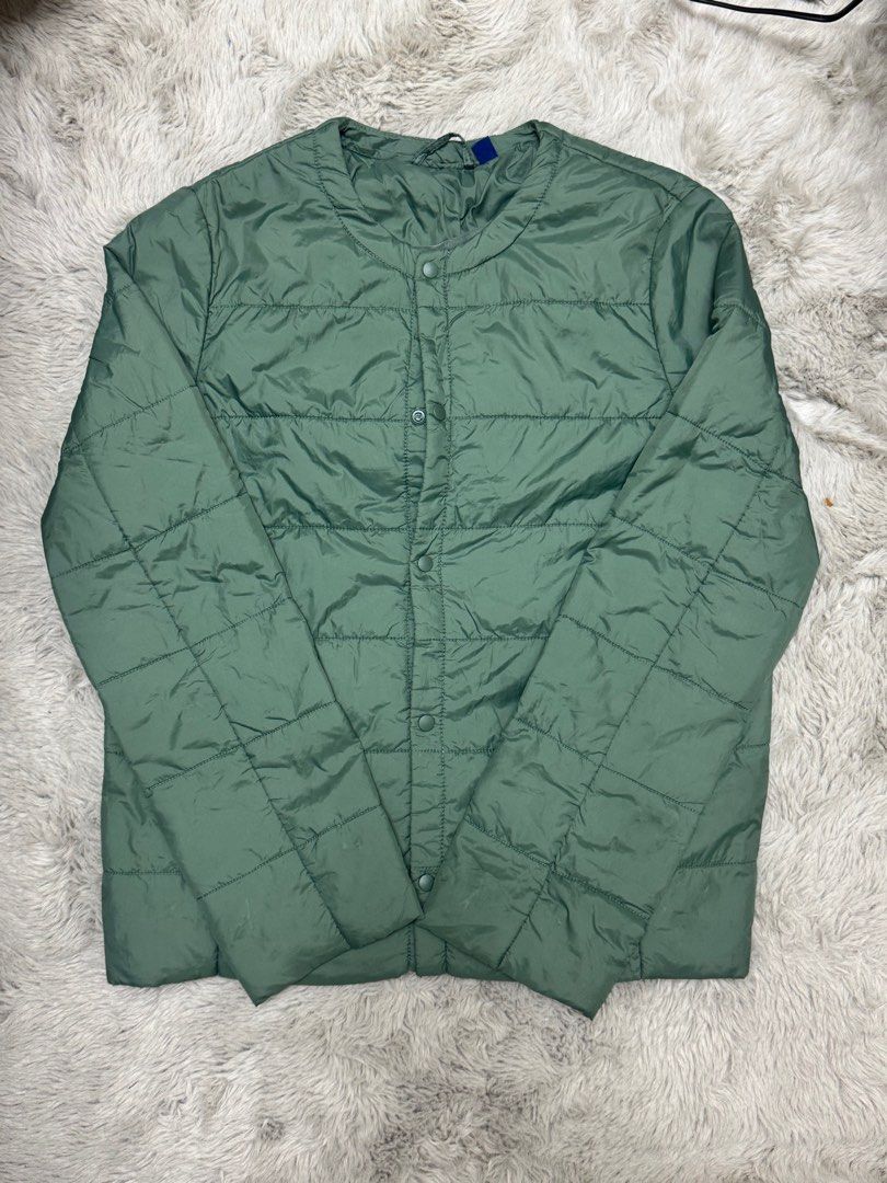 PRELOVED Uniqlo Kids Puffer Jacket (Category: Babies & Kids Fashion) located in Santa Rosa. Submitted by poshthreadsph (Listing ID 1353824338, Image 1). Description: .