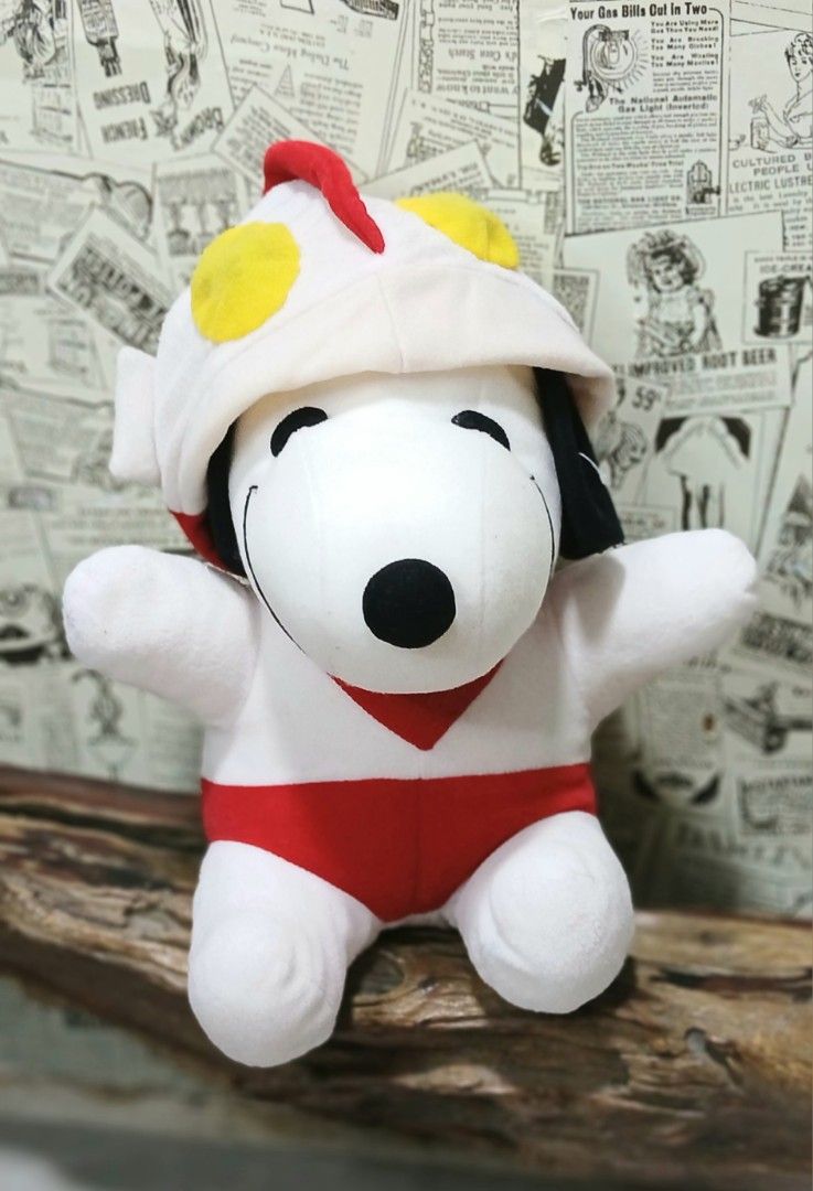 Rare Peanuts Snoopy Ultraman Big Plush Toy - Made in Japan (Category: Plushies & Soft Toys) located in Paranaque City. Submitted by makalumavintagestoreph (Listing ID 1353910700, Image 1). Description: Rare Peanuts Snoopy Ultraman Big Plush Toy - Made in Japan Condition: As is (Well used) Price: P600 Size: 30 cm Note: Tag has already faded.