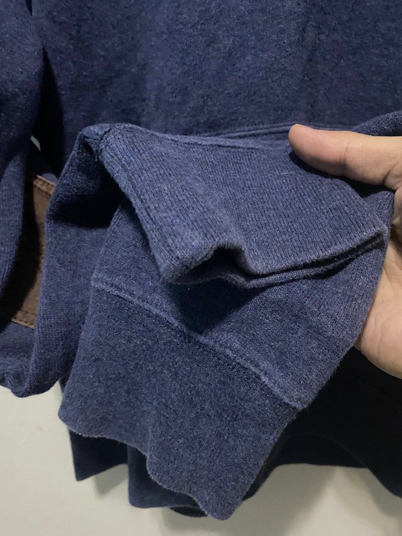RL Hoodie (Category: Coats, Jackets and Outerwear) located in Taguig. Submitted by jazzmanila (Listing ID 1353835200, Image 3). Description: Vintage RL Elbow Patch Pullover Sweatshirt L on tag L 26 W 24 Sleeves 26 No issue Excellent condition 2,000 + SF.