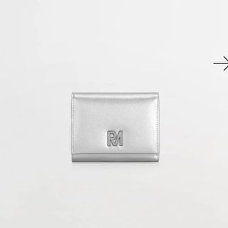由 heejii (刊登 ID 1353892225，圖片 1) 提交，位於 的 (類別：)，說明：。