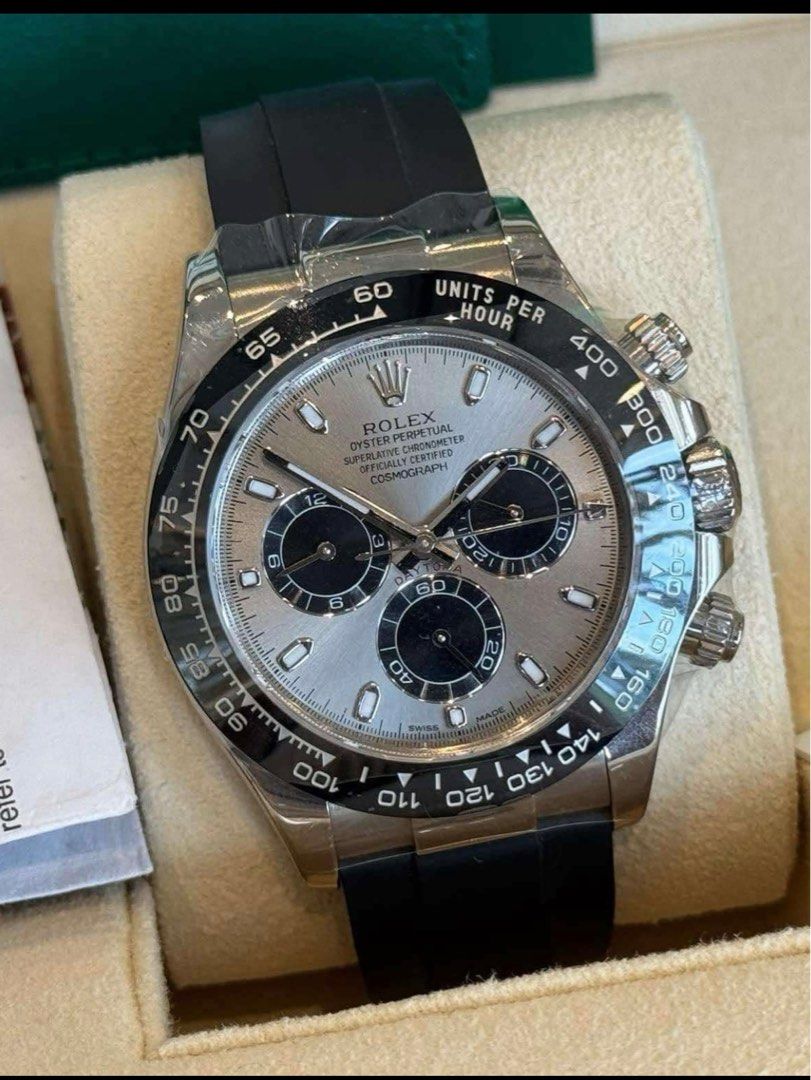 Rolex 2018 Daytona Oysterflex “Ghost” (Category: Luxury Watches) located in Pasig City. Submitted by Watchaholics (Listing ID 1353956338, Image 2). Description: Rolex 2018 Daytona Oysterflex “Ghost” Year model 2018 Complete full set Foreign AD Pristine Rubber Bracelet White Gold For 2.230M You may DM or contact @ 09615077138 Thanks admin😉 .