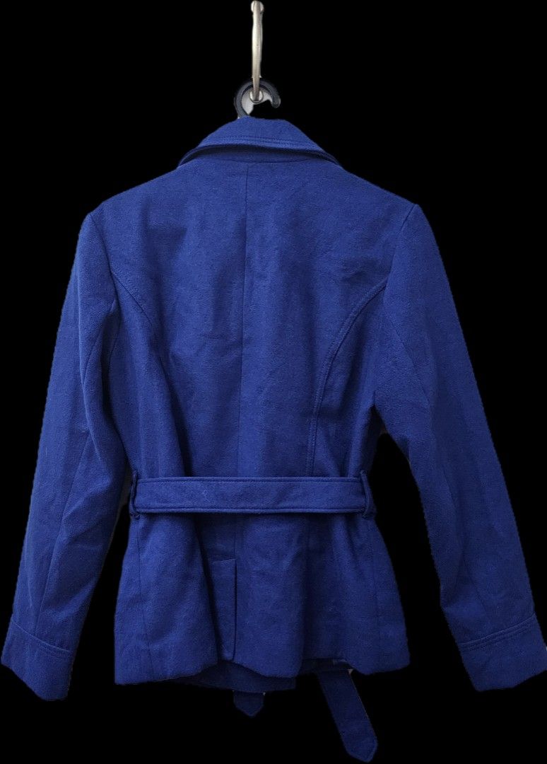 Royal Blue Terranova Outwear (Category: Coats, Jackets and Outerwear) located in Paranaque City. Submitted by jaymiedg (Listing ID 1353933730, Image 2). Description: Royal Blue Terranova Outwear For cold weather outerwear Size: Medium Dimensions: Shoulder width: 17" Shoulder to end of arm: 25" Shoulder to bottom of coat: 24 ½" Pick up on weekday only from Makati; Shipping by Buyer Payment method: GCash or Seabank or Maya.