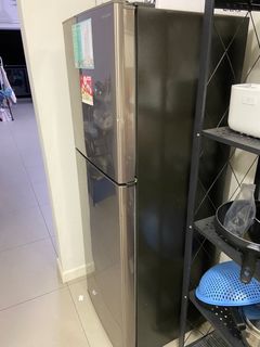 (Category: ) located in . Submitted by vivihui (Listing ID 1353900308, Image 1). Description: .