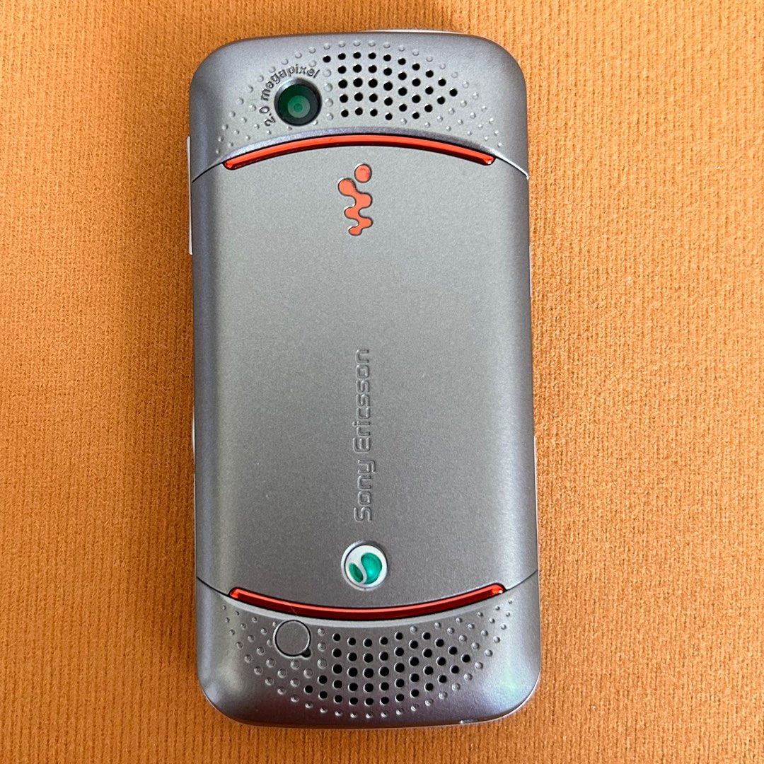 Sony Ericsson walkman phone w395 (Category: Early Generation Mobile Phones) located in Manila. Submitted by pl4y_it_4g4in (Listing ID 1353865979, Image 3). Description: Used Good working condition Sim lock (O2) Camera ok Video ok Speaker ok Mic ok With battery and sim only .