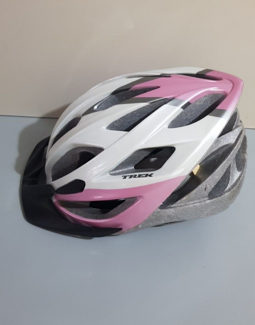 TREK "Vapor WSD" cycling helmet (Category: Bicycles) located in Taguig. Submitted by thrifthub.ph (Listing ID 1323101656, Image 2). Description: no issue.