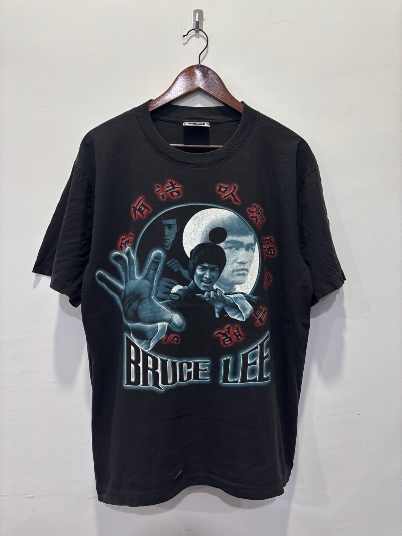 Bruce Lee Blu Ray Stampa Su Tazza Gadget Cinema HWC Trading FR A3 Bruce Lee  I Regali Hanno Stampato L'Esposizione Firmata Dell'Immagine Dell'Autografo  Per I Fan Di Memorabilia Di Film - A3, image size:810x1080