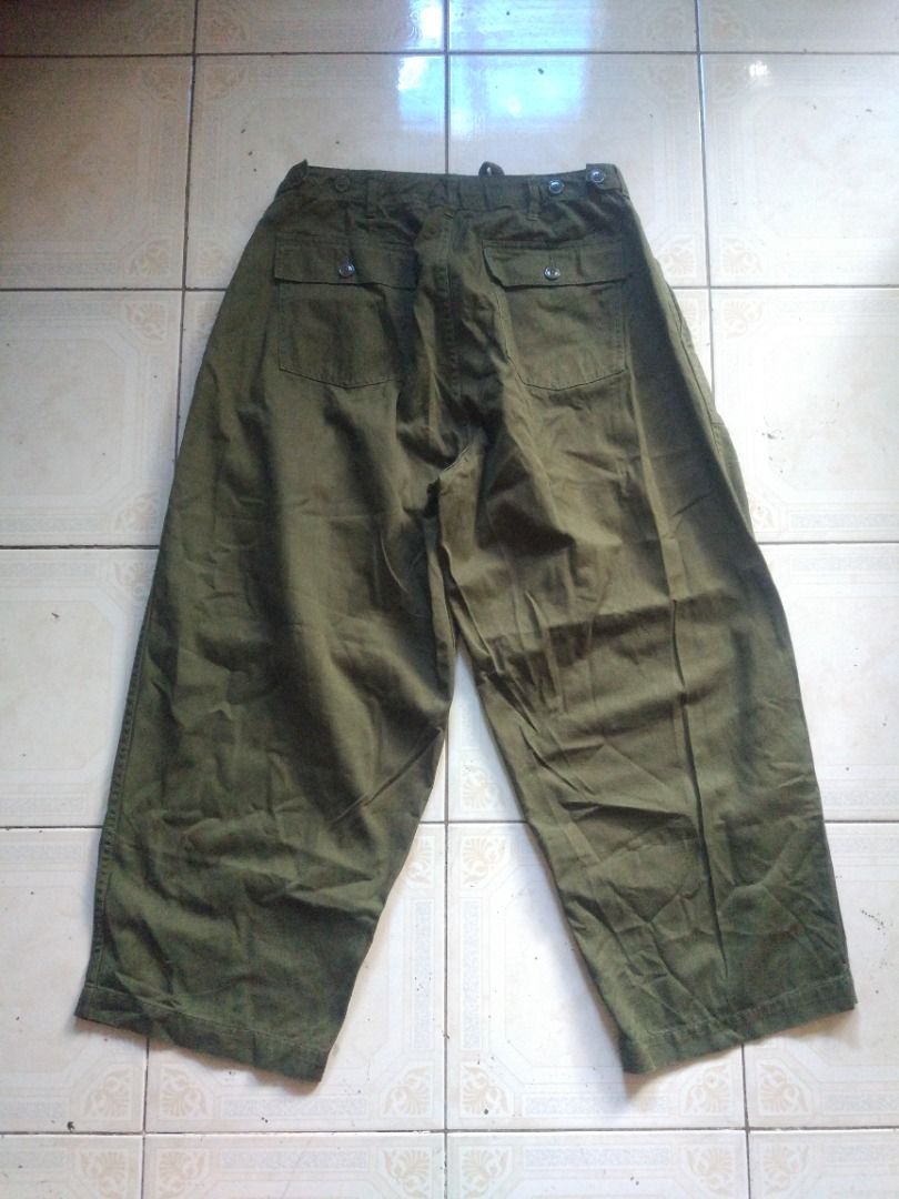Workware OD Baker Pant 30 actual (Category: Trousers) located in Pasay City. Submitted by denimdude.ph (Listing ID 1353880823, Image 2). Description: .