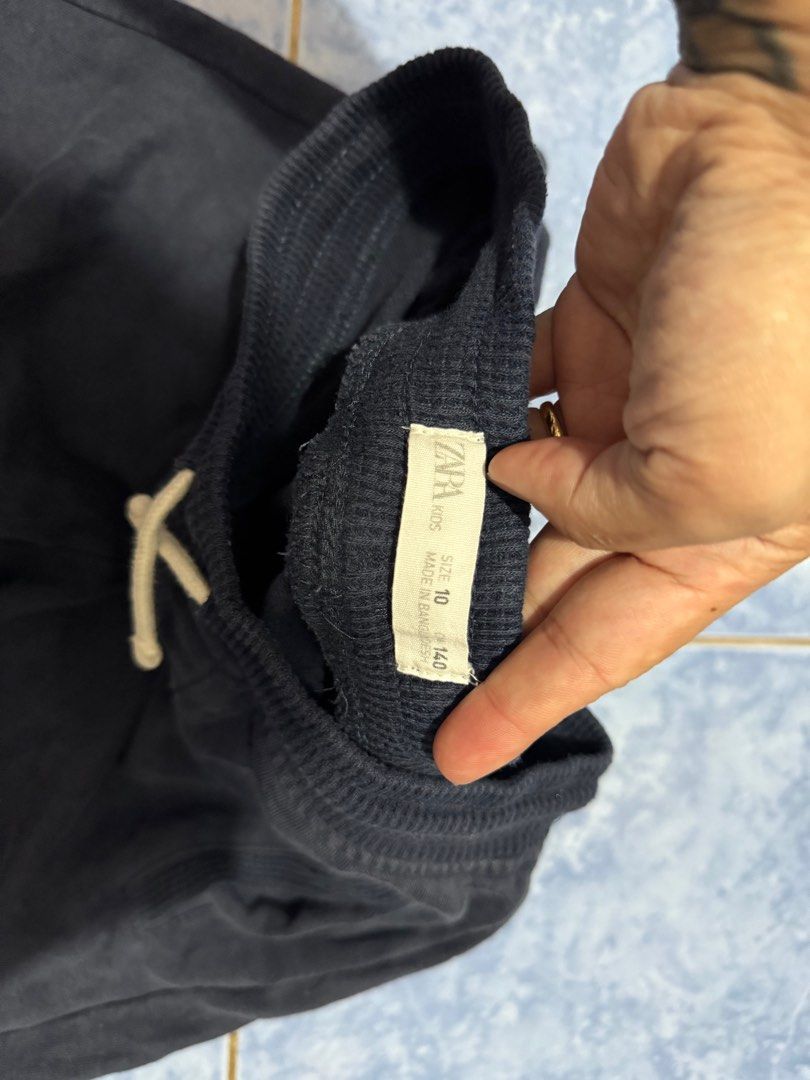 Zara Kids blue Jogger pants (Category: Babies & Kids Fashion) located in Alfonso. Submitted by Lwanderer (Listing ID 1353871042, Image 2). Description: Size 10 on tag With drawstring.