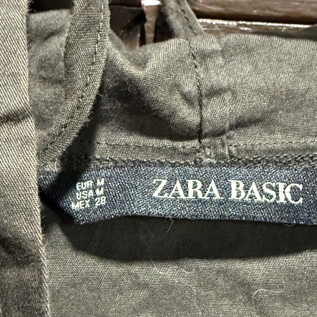 Zara Longsleeve Hoodie (Category: Longsleeves) located in Tarlac. Submitted by rectopaulineee_ (Listing ID 1353907265, Image 2). Description: - Women’s size M (as seen on tag) - Used a few times - Has a few discolorations - The cloth is good - No WW photo - True to size MOP: Gash or BDO MOD: J&T or Flash NOTE: SF to be shouldered by the buyer. No sf, no shipping..