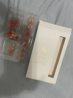 （分類：）位於 。 由 fairyeee 提交（商品編號 1350784376，圖片 1）。簡介： 。