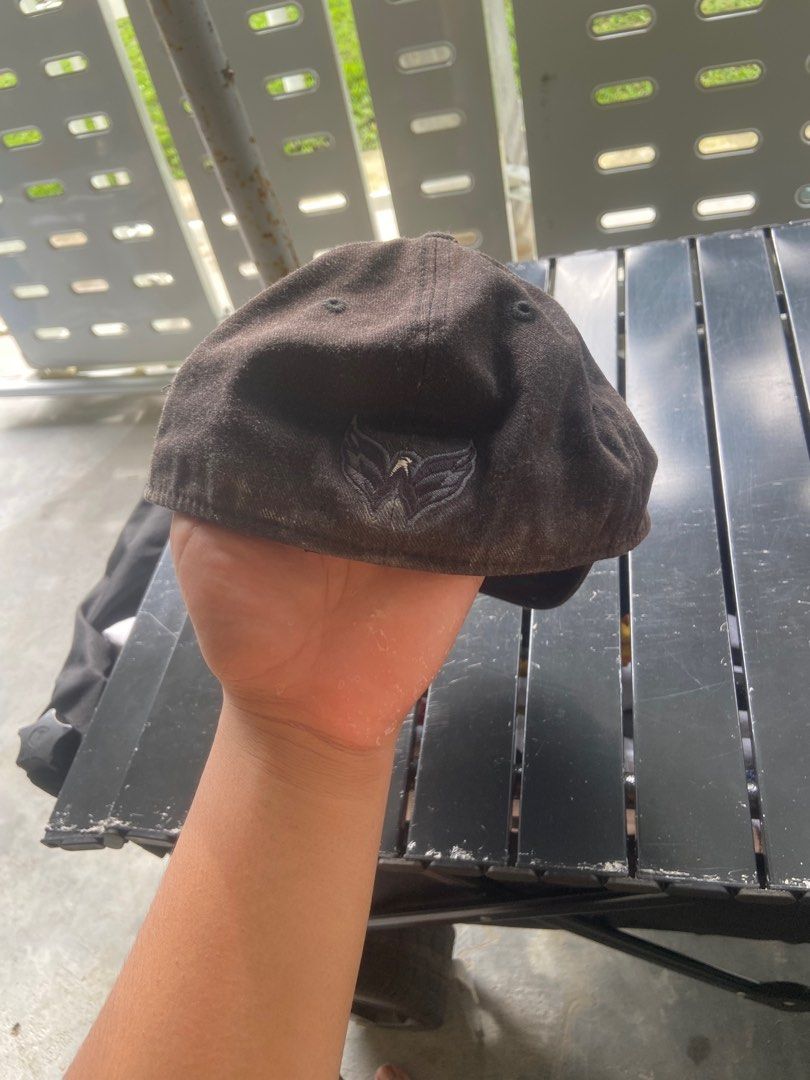 Adidas Fullcap (Category: Cap & Hats) located in Batu Pahat. Submitted by hitversus (Listing ID 1350801021, Image 2). Description: ada fading sikit condition 8/10 fullcap.