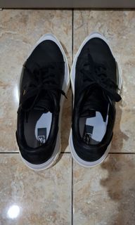 (Kategori: ) berada di . Dikirim oleh dnprht (ID iklan 1350834454, Gambar 1). Deskripsi: .