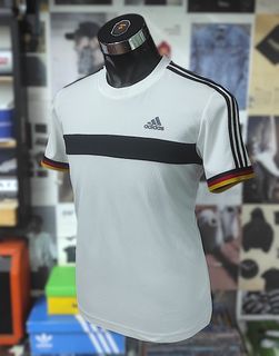 (Category: ) located in . Submitted by wafi.bundle.shop (Listing ID 1350721180, Image 1). Description: .