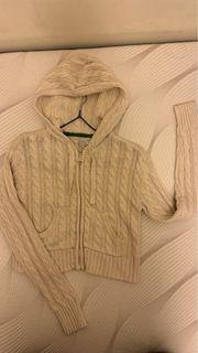 （分類：）位於 。 由 karolchacha 提交（商品編號 1350819940，圖片 1）。簡介： 。