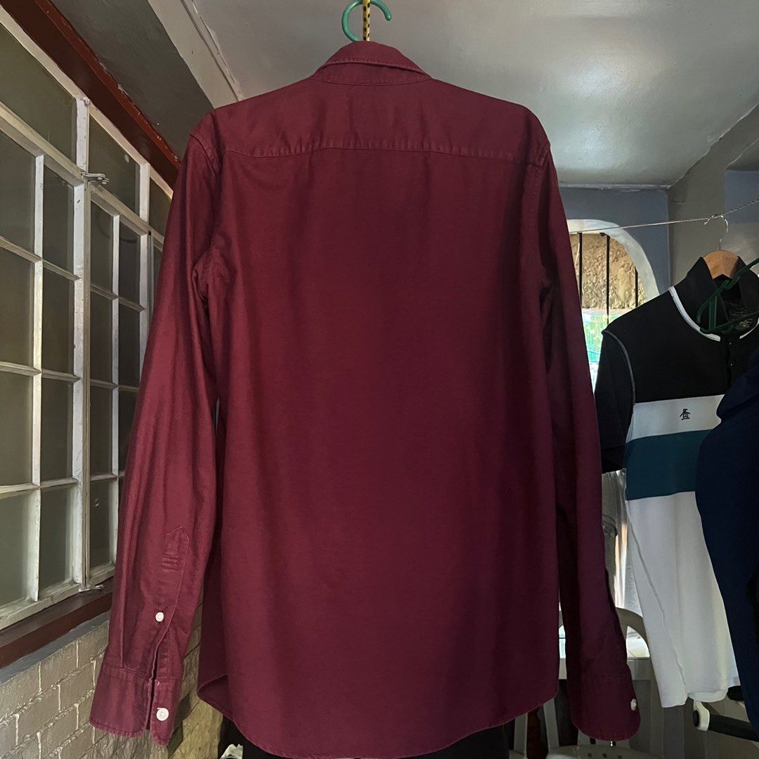 American Eagle Maroon Long Sleeves Polo (Category: Formal Shirts) located in Pasig City. Submitted by save_one (Listing ID 1350734778, Image 2). Description: .