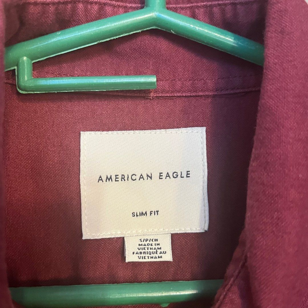 American Eagle Maroon Long Sleeves Polo (Category: Formal Shirts) located in Pasig City. Submitted by save_one (Listing ID 1350734778, Image 3). Description: .