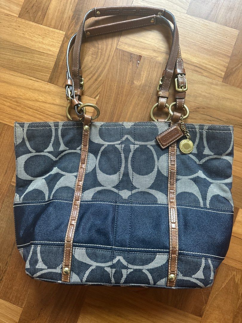 バッグ Coach Vintage Handbag y2k Studs Navy Authentic Vintage Coach Bags Y2K, Luxury, Bags & Wallets on Carousell