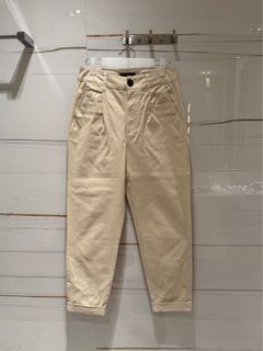 (Category: ) located in . Submitted by my.closetcleanup (Listing ID 1350853196, Image 1). Description: .
