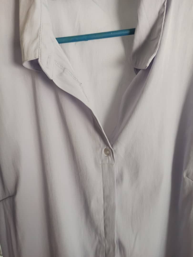 Button Blouse (Category: Blouses) located in Semenyih. Submitted by plovelee (Listing ID 1350852973, Image 2). Description: Condition : 8/10 Material : Polyester Style : 3 quarter sleeves Colour : Lilac Postage : RM7 Chat for more details.